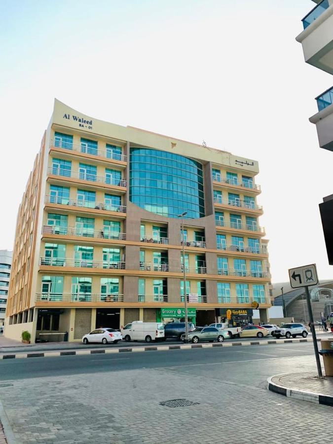 Ladies Only-Anaruby Backpackers - Metro Station Mashreq Dubai Buitenkant foto
