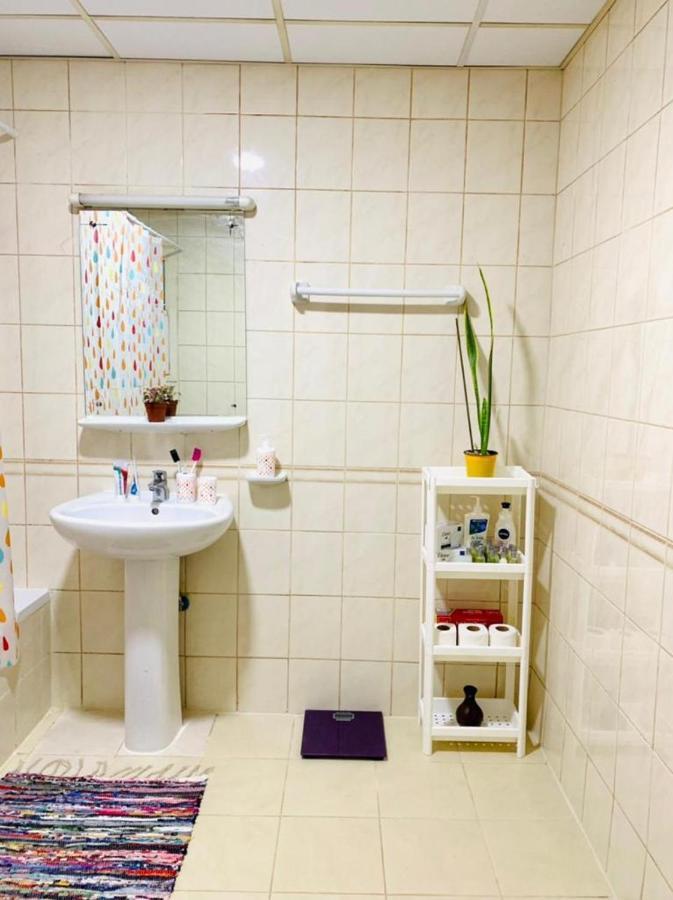 Ladies Only-Anaruby Backpackers - Metro Station Mashreq Dubai Buitenkant foto